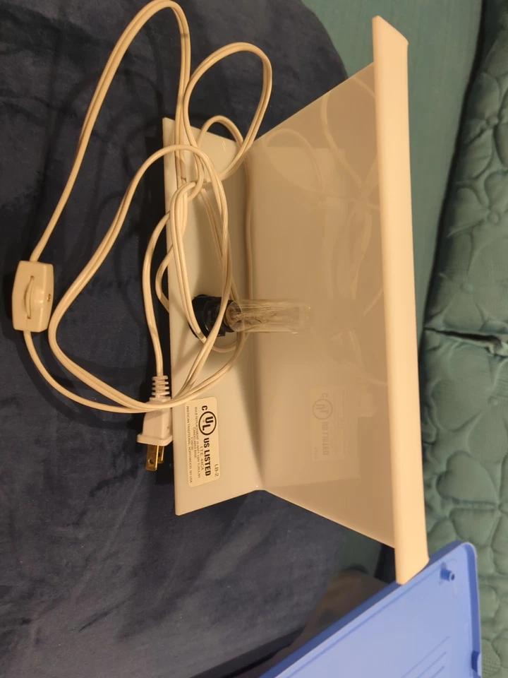 Embossing Light Table With Stencils - Image 4 of 4