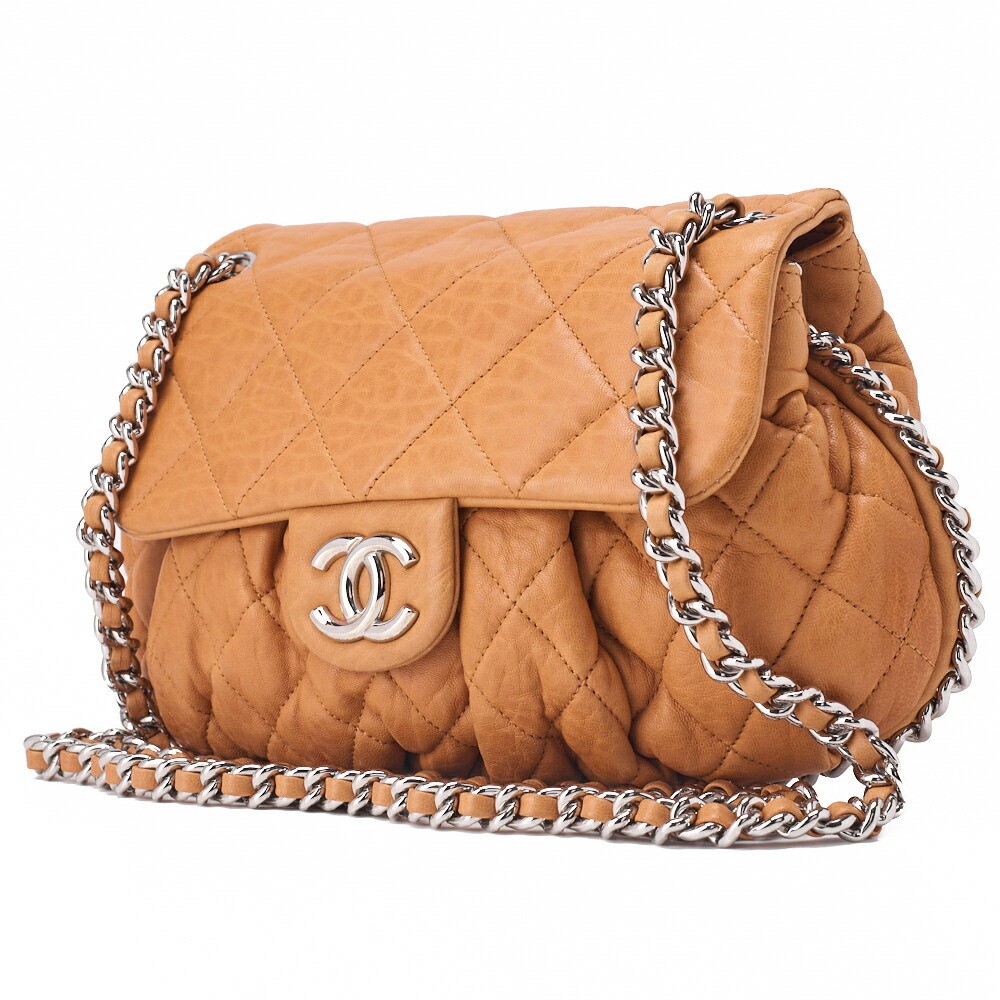 CHANEL Matelasse Chain Shoulder Bag in Lambskin with Silver Hardware High 548204