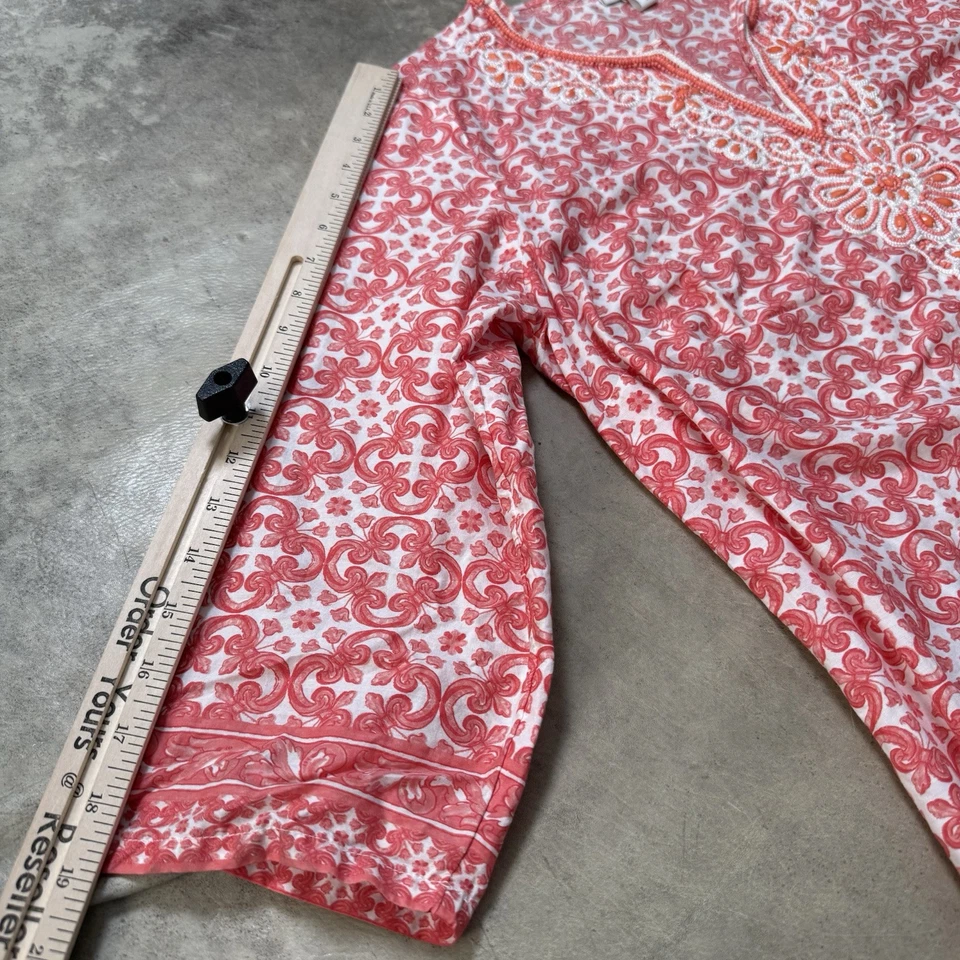 Camisa Charter Club para mujer talla 1X roja estampado cachemir bordada cuello en V dividido Foto 4 de 4