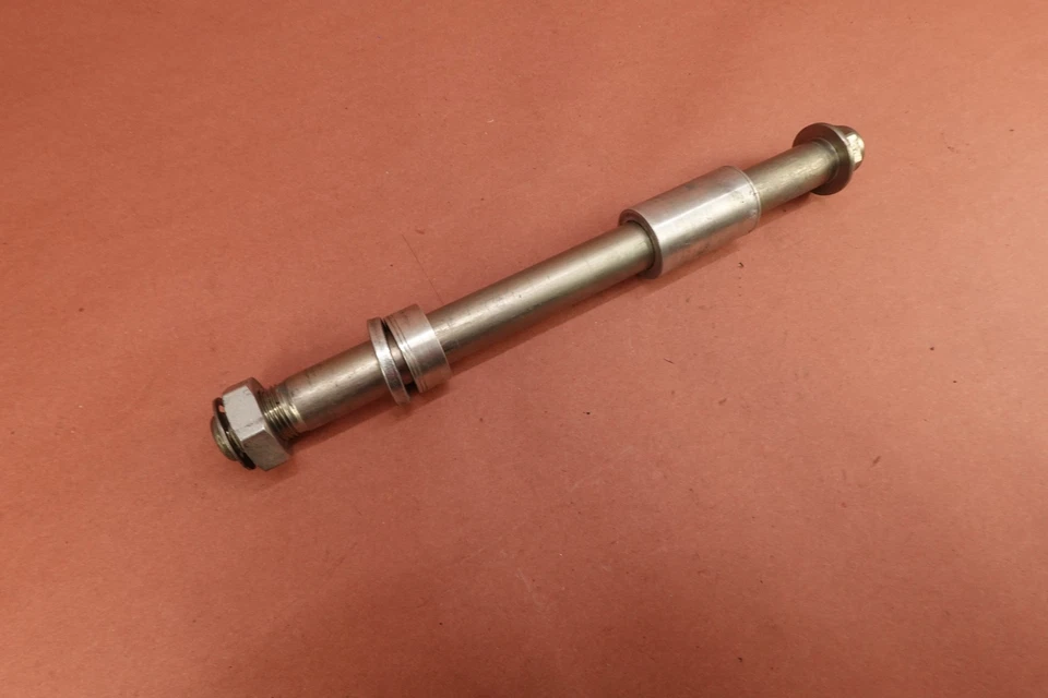 2018-2022 Harley Davidson Heritage Classic FLHCS Rear Back Wheel Rim Axle - Image 3 of 4