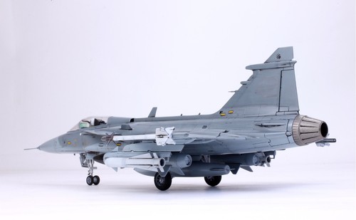 PreSale Pro-Built 1:48 Modell JAS 39 A Gripen - Bild 24 von 24