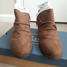 NWB G.H. Bass  Co. Chestnut Ruched Erica Ankle Boot