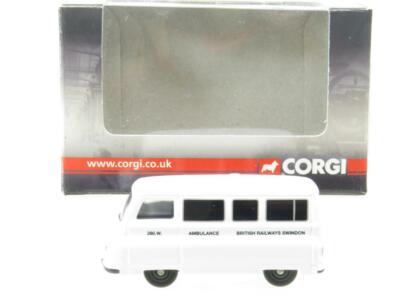 Corgi Trackside DG202015 Morris J2 British Rail Swindon Ambulance 1.76 Boxed