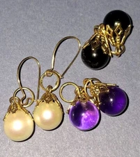 1 Pair of 14k Gold Earrings With 3 Interchangeable Charms Pearl, Onyx, Amethyst