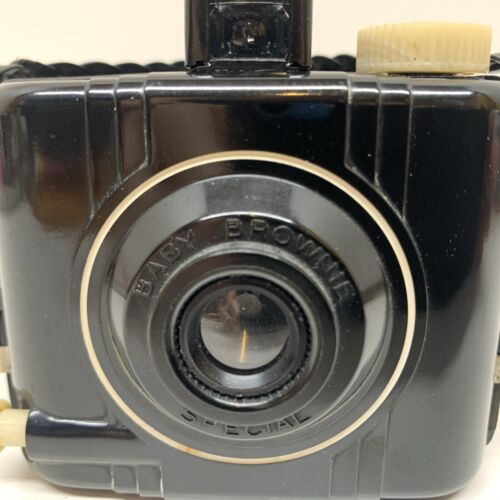 Película 127 de colección encantadora cámara especial de baquelita Kodak Baby Brownie años 40 - Imagen 2 de 8