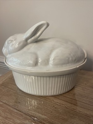  Vintage White Ceramic California Pottery Bunny Rabbit Oval Covered Casserole