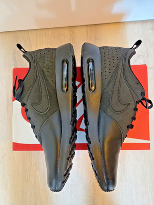 Nike Air Max Tavas Herren Sneaker Schwarz Low Top Schnürung EU 43 Komfort