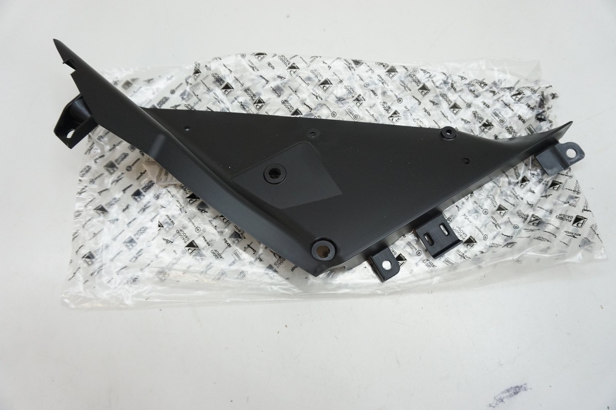 APRILIA RS 660 Left side internal fairing infill panel LH 2B006627