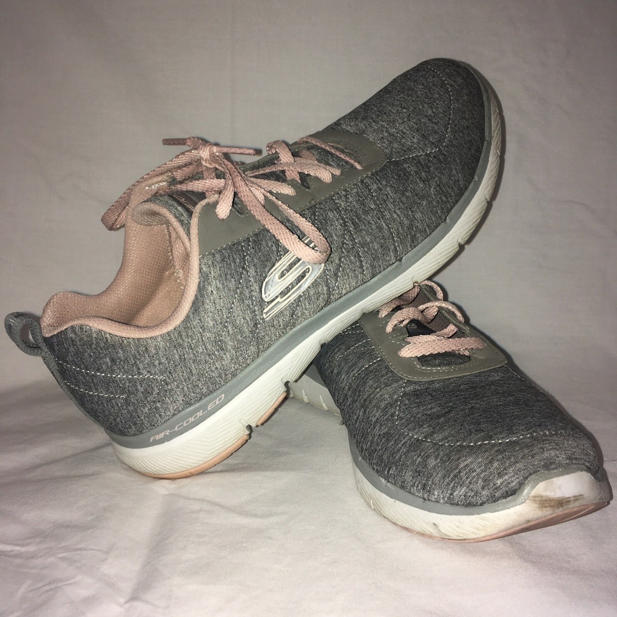 skechers lite weight air cooled
