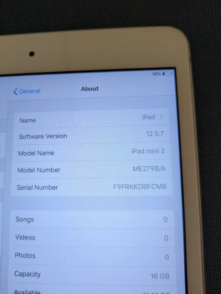 4 x Apple iPad Mini 2 16GB, Retina, WiFi, White - Image 2 of 4