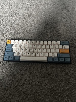 Anne Pro 2, 60% Wired/Wireless Mechanical Keyboard (Gateron Blue Switch) White
