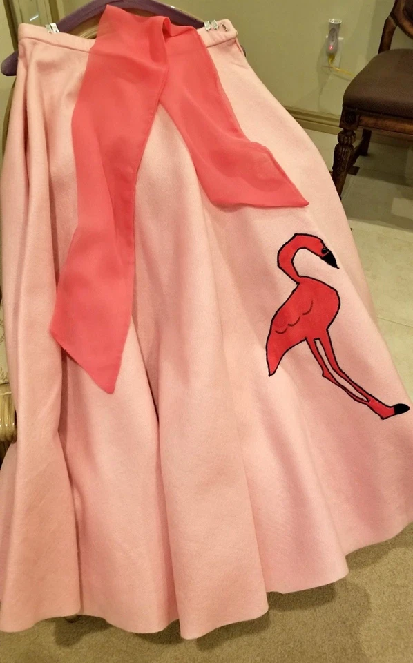Authentic 1960s  Wool Circle Skirt – Pink Flamingo, Retro Rockabilly, 27” Waist - Image 2 of 3