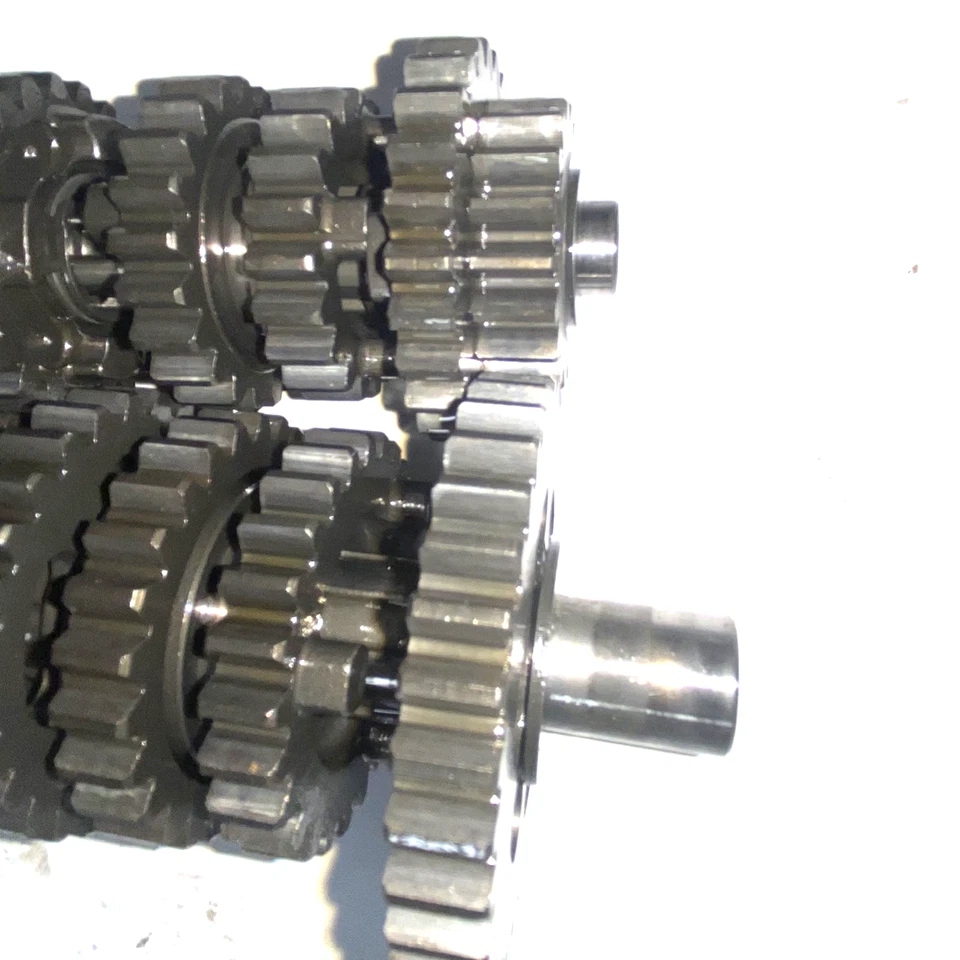 GENUINE OEM 1983 HONDA CR80R TRANSMISSION GEAR BOX VINTAGE CR80 FREE SHIPPING - Image 3 of 3