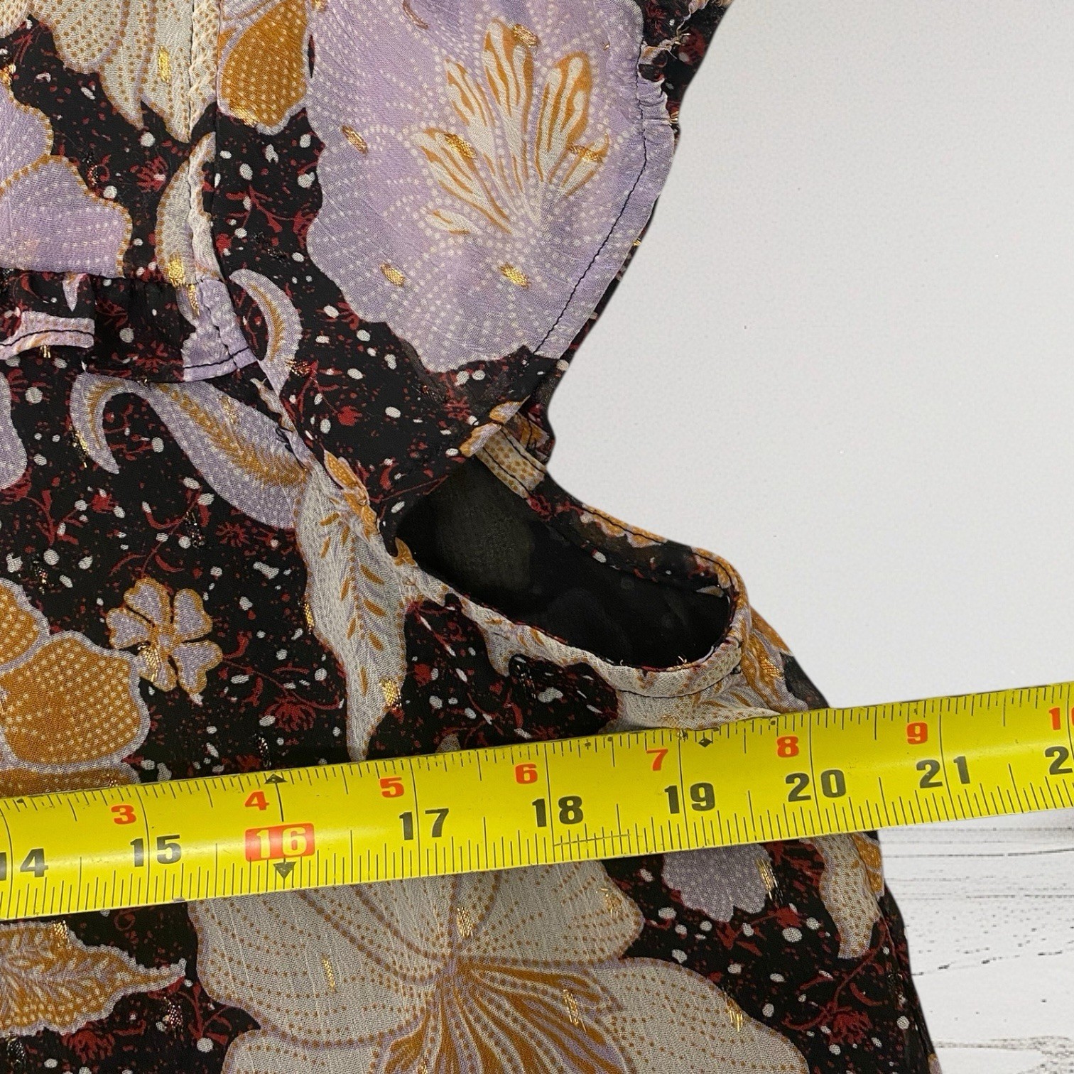 Christian Siriano Women’s Floral Ruffle Top Size Large 