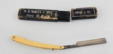 Vintage/Antique 1/2" W.H. Morley & Sons. German Straight Razor. Bakelite handle