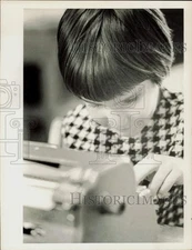 1958 Press Photo Blind child Kimberley Winecoff typing on the Braille writer
