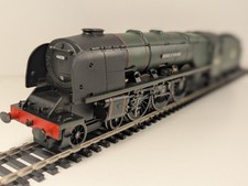 Hornby R2231 OO Gauge BR Duchess Class 4-6-2 “Duchess of Rutland” in BR Green
