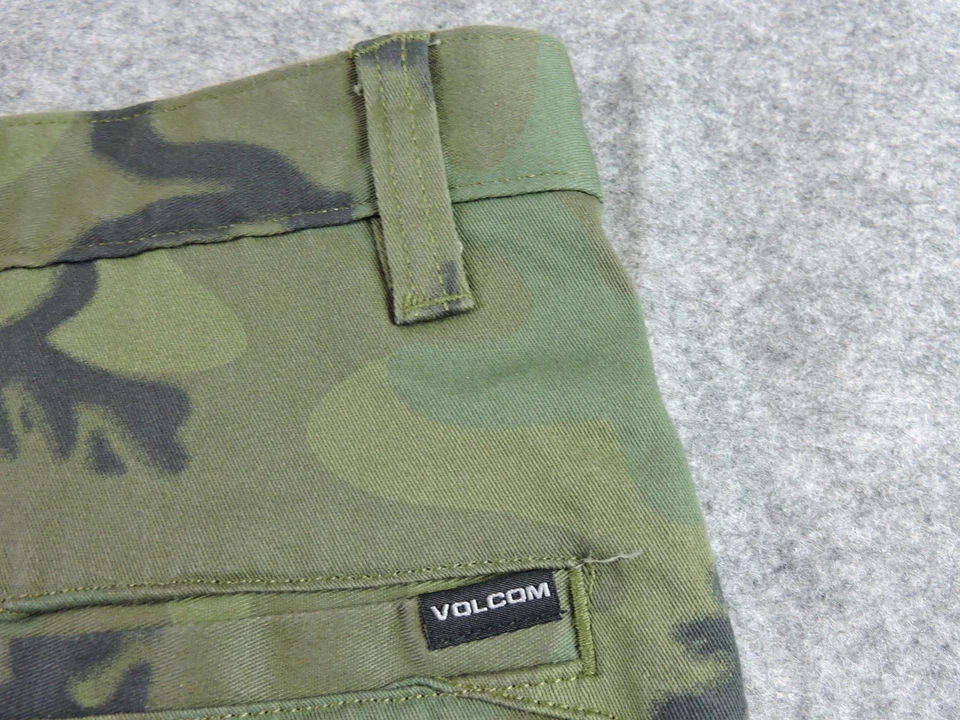 Volcom Mens 31x10 VMonty Stretch 22 Camo Board Shorts NEW - Image 3 of 4