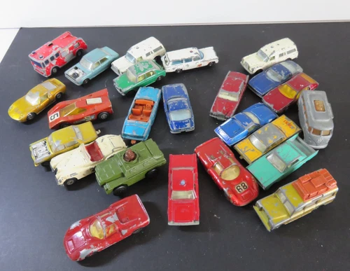 Joblot Vintage vehicles x24 - Matchbox and Lesney - Spares or repairs