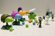 Plants Vs Zombies Tomb Raiser Zombie & Bloomerang 3 Action