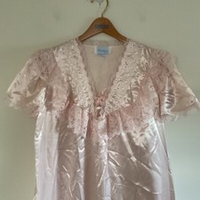 NWT VTG Dreamwear Lingerie Pink Satin Lace Ruffle Nightgown Lounge Wear M Comfy
