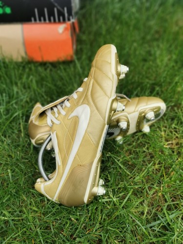 Nike Air Legend Gold Ronaldinho R10 SG 