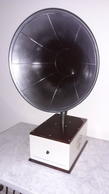 bluetooth horn speaker