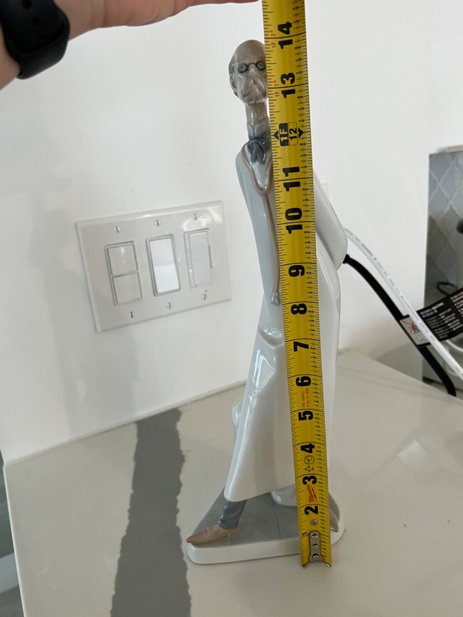 【お値下げ】Lladro 05197 優しいドクター 未使用 お値下げ】Lladro 05197 優しいドクター 未使用 - メルカリ