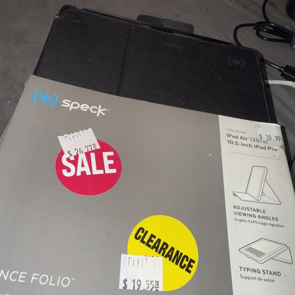 Speck Balance Folio Carrying Case for 10.5" Apple iPad Air (3rd Generation) - Image 2 of 2