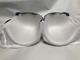 Victoria's Secret Lightly Lined Black Lace Trim Off White Color Bra Size 38 DDD