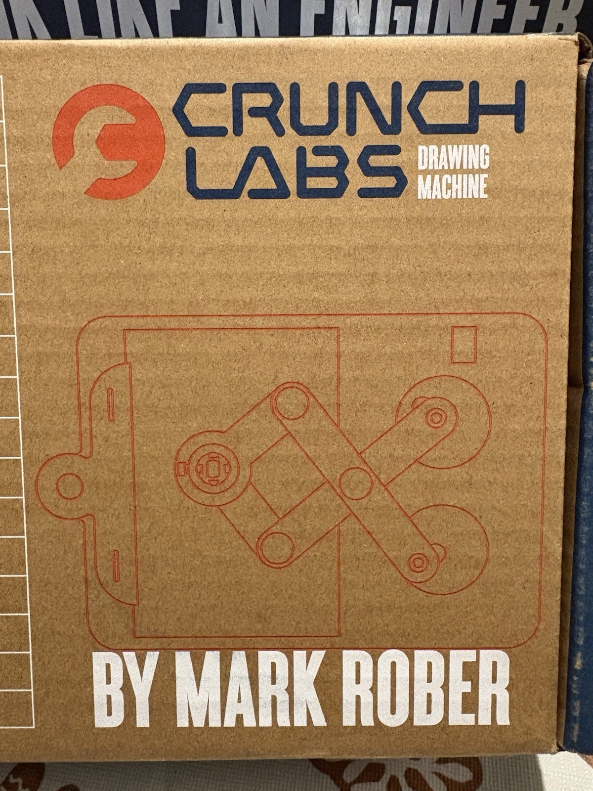 Crunch Labs de Mark Rober dibujo a juego nueva caja abierta