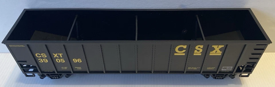 MTH PREMIER 20-9700 CSX COALPORTER HOPPER  390596 Oscale 3rail - Image 2 of 4