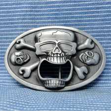 Skull Crossbones Bottle Opener Belt Buckle Biker Sports Halloween Vtg 90s.TWY817