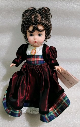 Madame Alexander 8" Sleigh Riding Wendy Doll Set - Picture 3 of 24