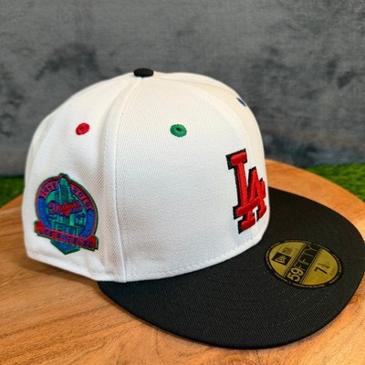 New Era 59FIFTY LA Dodgers Hat Mens 7 3/4 White Black Fitted Cap Side Patch NWT