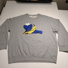 KAWS Andy Warhol Uniqlo Sweater Mens XL Gray Banana UT Pullover Sweatshirt