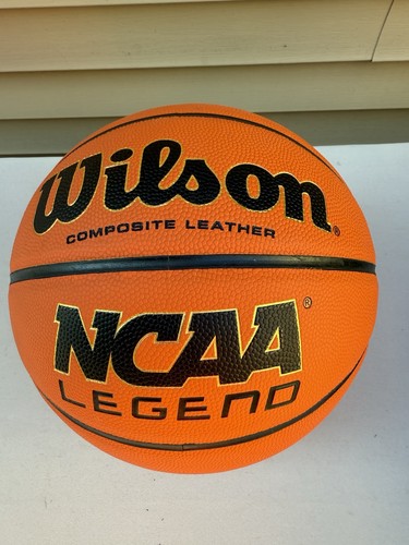 Wilson Basketball Pelle Composita NCAA Replica Gioco Basket Uomo Taglia 7 Nuovo senza scatola - Foto 5 di 5