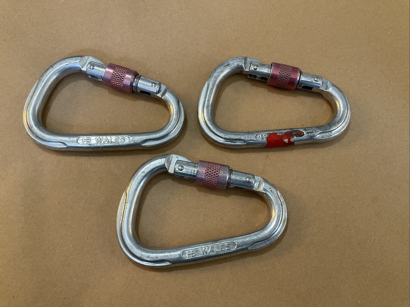 HB Wales Carabiner w/ Screw Locking Gate kN-25-8  Lot Of 3
