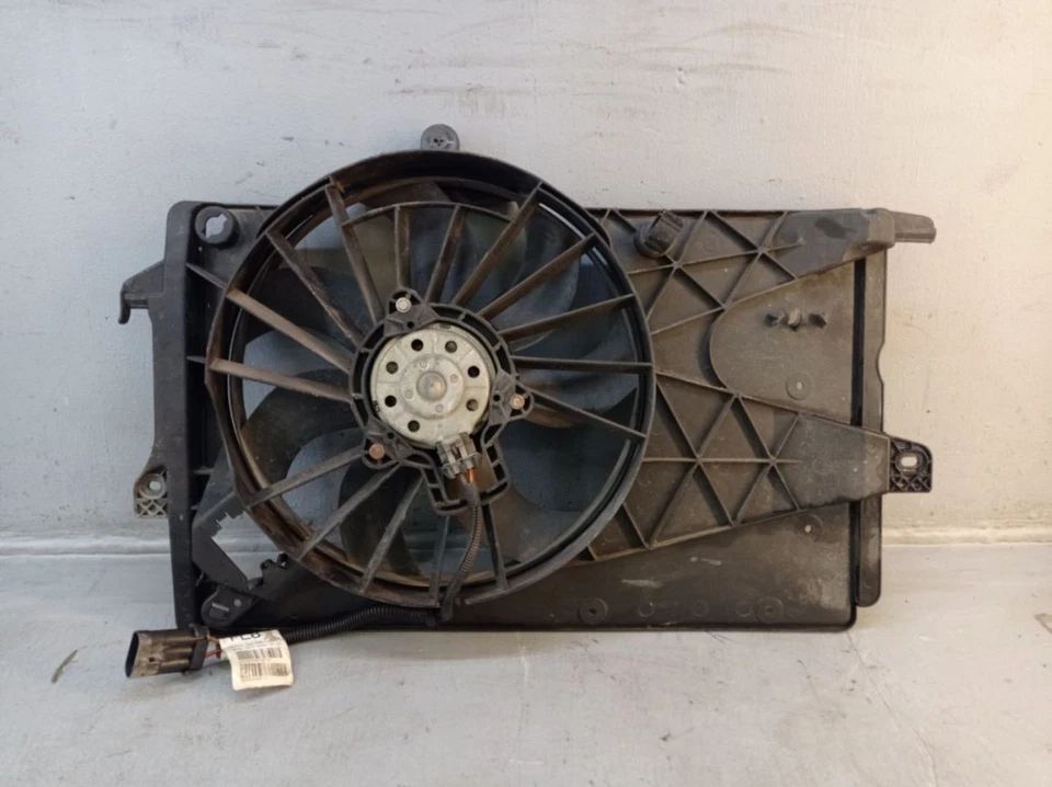 Elektromotor, Kühlerlüfter für OPEL MERIVA 1.6 13181073 - Image 2 of 4