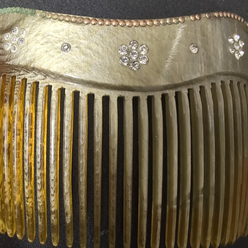 Antiguo juego de peine de cuerno de piedra con caparazón de tortuga  Foto 2 de 4