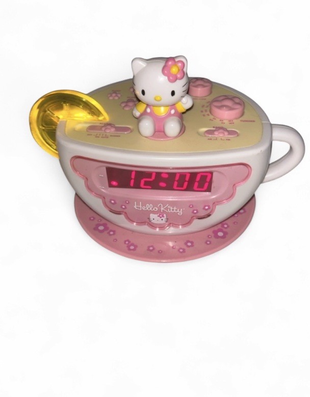 Hello Kitty 2003 Digital Alarm Clock Radio AM/FM Snooze Pink White