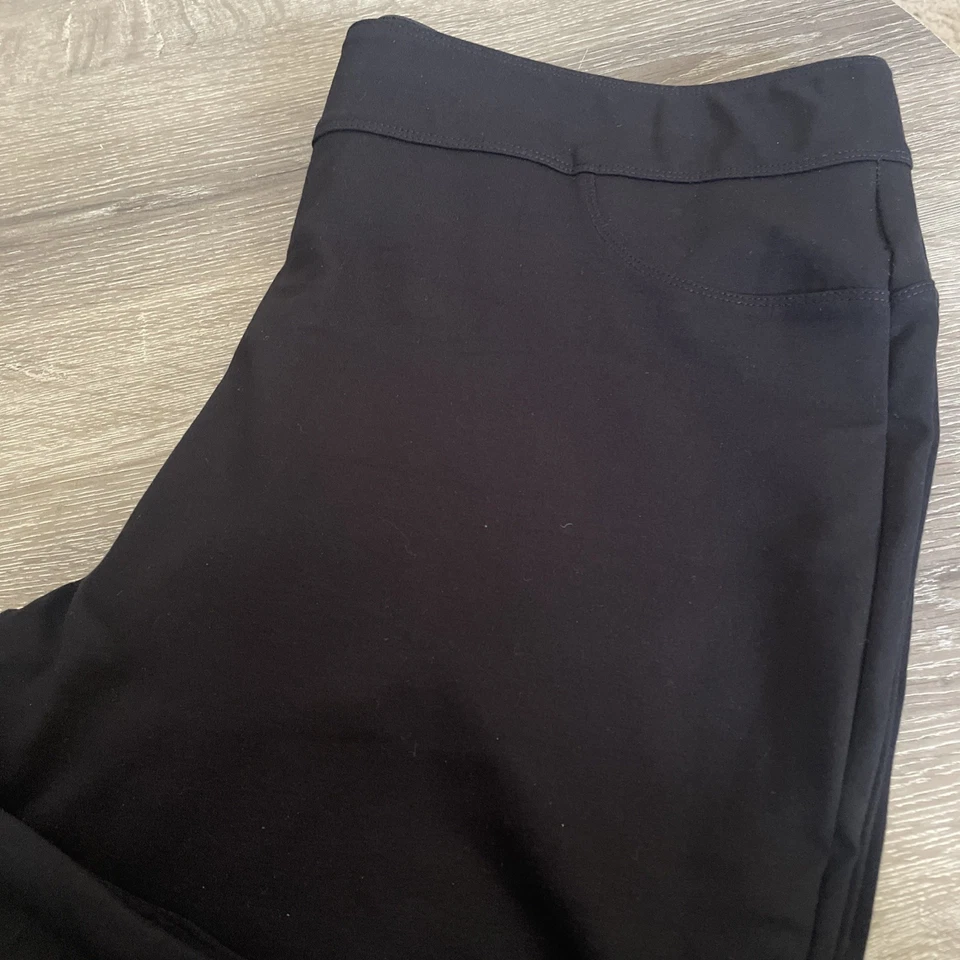 Slim Factor By Investments Women's Pants Plus Size 2X Crop studded Black B6 EUC - Image 3 of 4