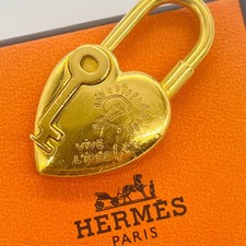 HERMES Heart Padlock 2004 VIVE L'IDEE Charm Gold Lock Designer with Box Used