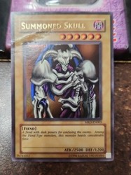 Yu-Gi-Oh! Summoned Skull MRD-003 Ultra Rare Metal Raiders