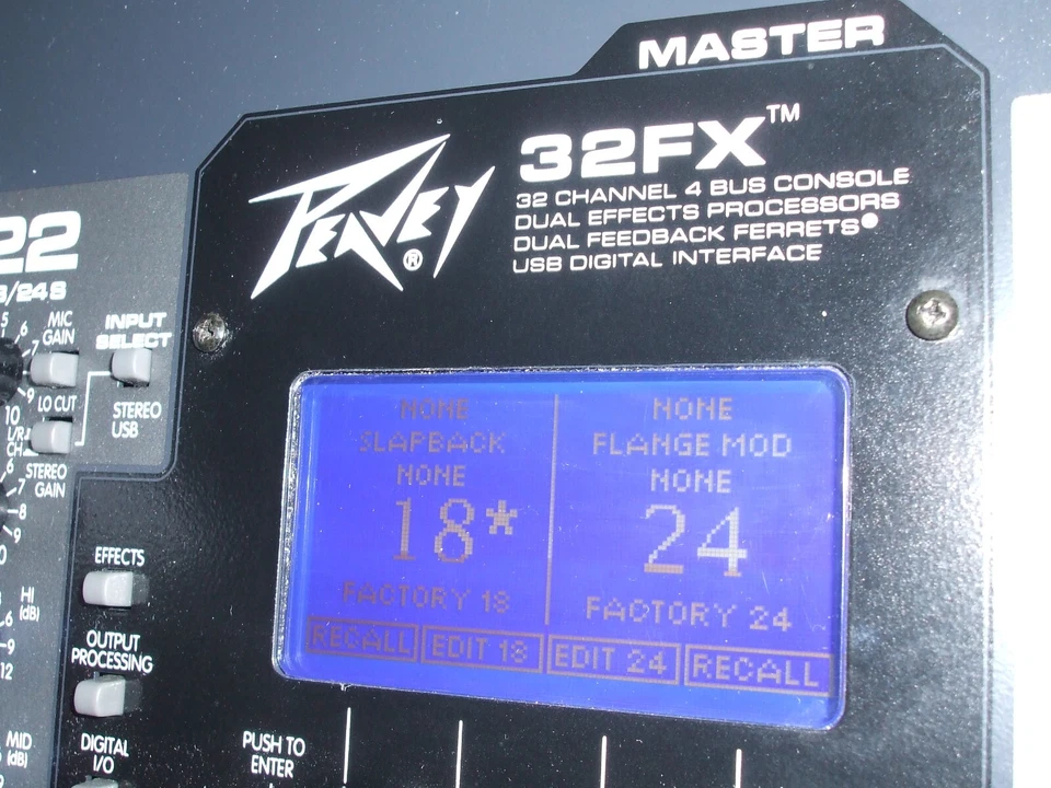 Peavey 32FX Studio 32 Channel mixer-Excellent Condition-Dual-FX - Image 4 of 4