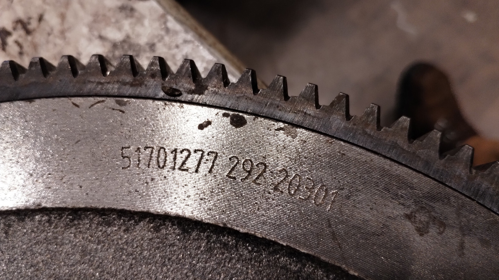 NEW Flywheel 51701277 292 20301 Teeth: 152 Mounting Holes: 8 