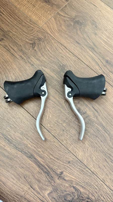 TEKTRO RL340 Aero Road Bike Brake Levers - Black