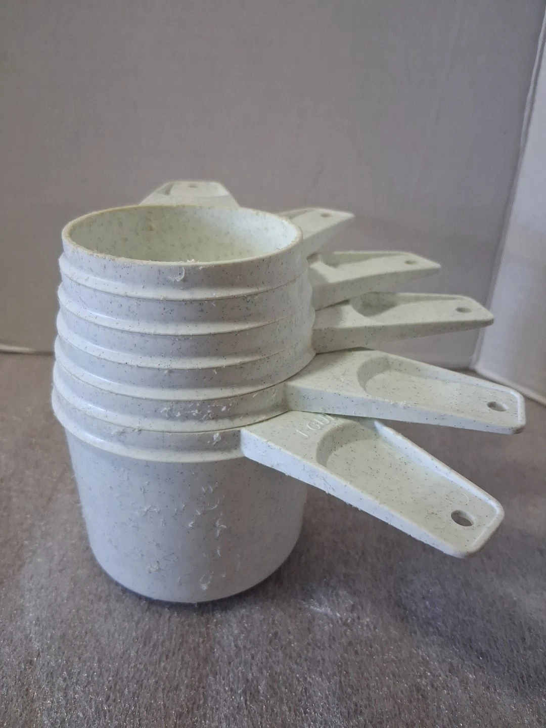 6- Vintage Tupperware Nesting Measuring Cups Speckled Confetti Lot Of Scuffing