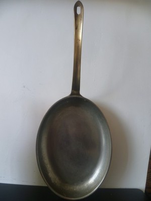Eine alte portugiesische 'Tagus' 'Chef' langer Griff Zinn gefüttert Kupfer Sauté Fisch Pfanne