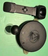 ORIGINAL TOMTOM GO 50S START GO 50 WINDOW MOUNT SUCTION WITH CLIP